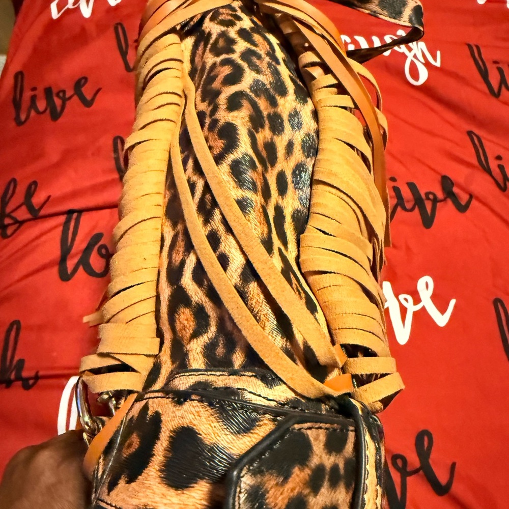 🐈NWT Vegan Leopard Backpack with Fringe🐈 - Picture 6 of 7